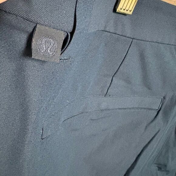 Lululemon Classic Navy Blue Dress Golf Pants Men's 40 Excellent Preworn Conditio - Picture 3 of 11